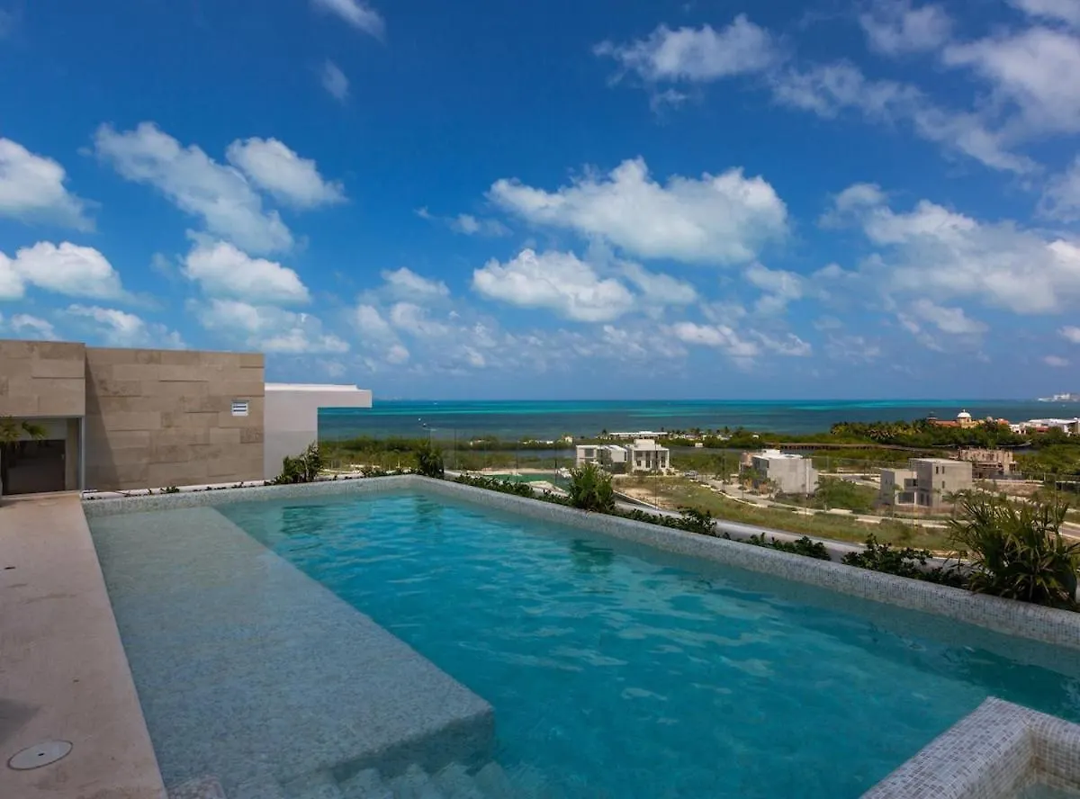 Rooftop Pool- Family Apartment- Ocean View -Close Cancun