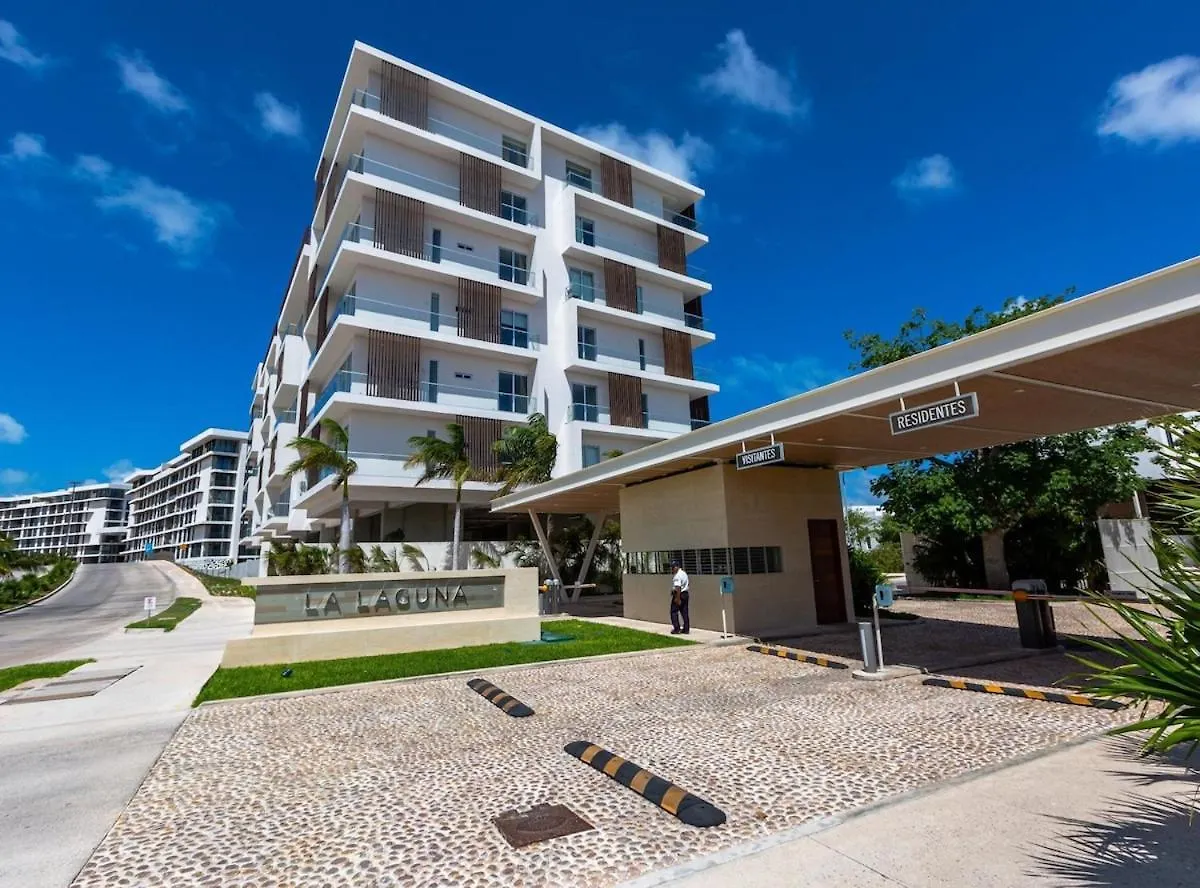 Apartment Rooftop Pool- Family Apartment- Ocean View -Close Cancun