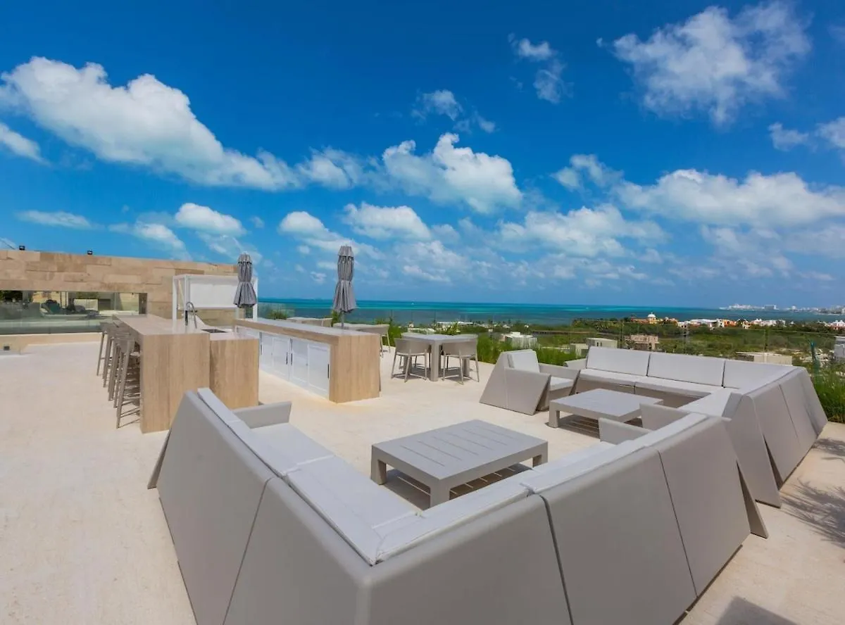 Rooftop Pool- Family Apartment- Ocean View -Close Cancun 0*,  Mexico