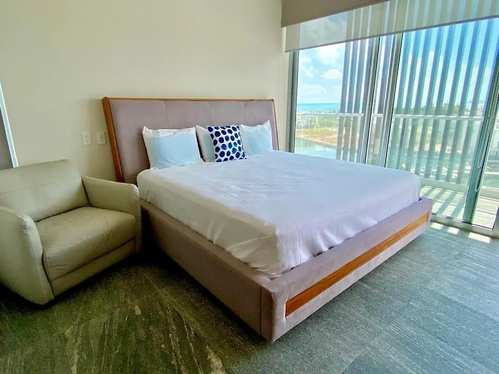 Rooftop Pool- Family Apartment- Ocean View -Close Cancún Mexiko